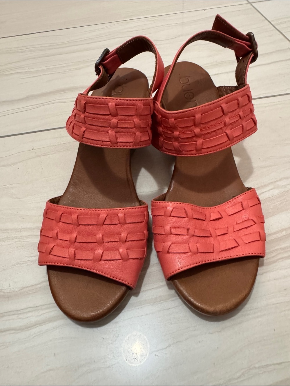 Bueno Misty Wedge Sandles in Coral  Leather Sz 38 - Picture 10 of 13